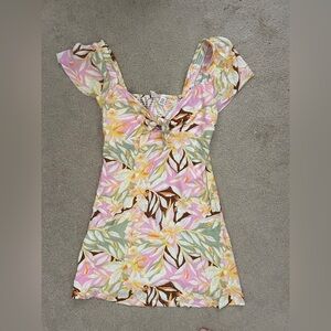 NWT Roxy Floral Dress (XS)